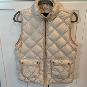 Lightweight cream vest